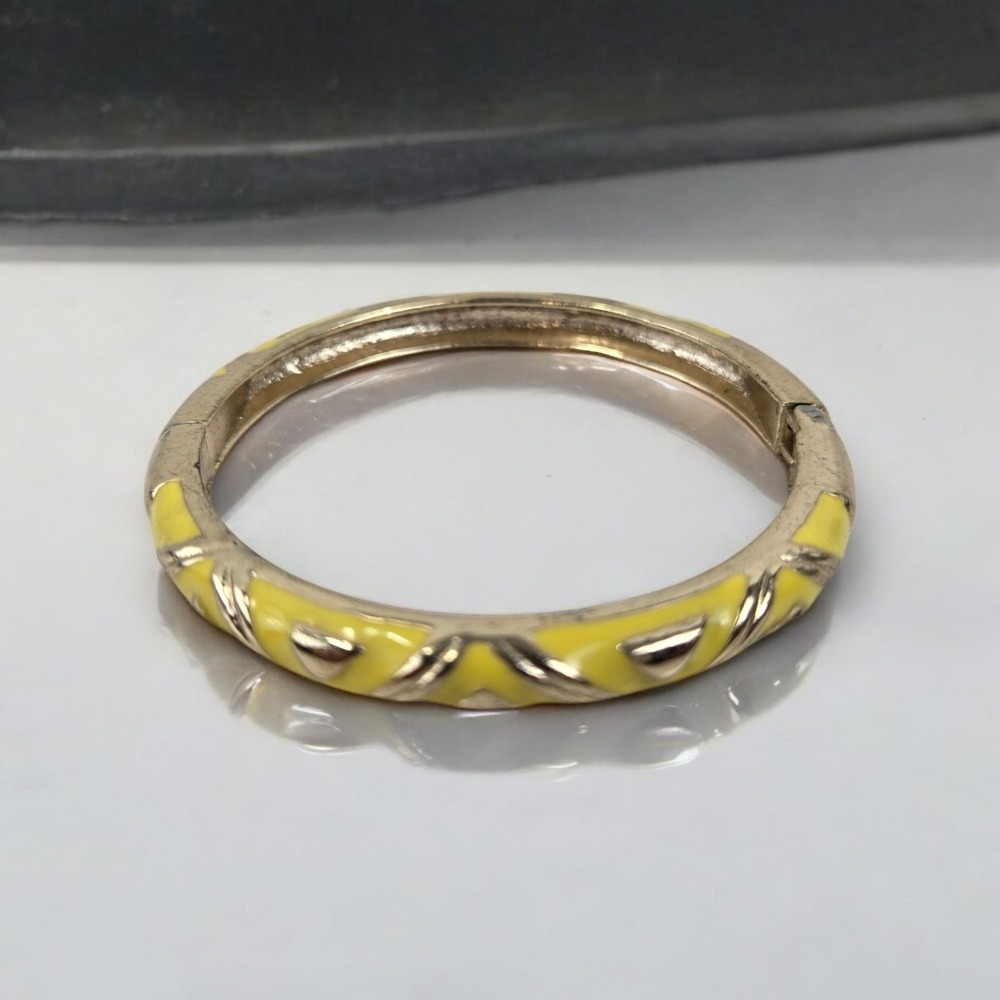 Vintage Gold Tone Yellow Enamel Inlayed Hinged Bangle Bracelet Aztec Tribal VGC